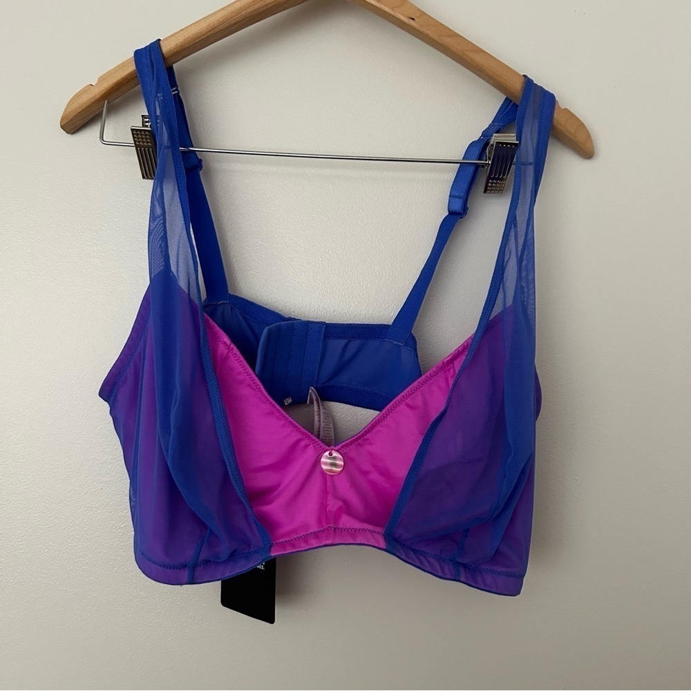 Savage X Fenty wire free bra 4 X